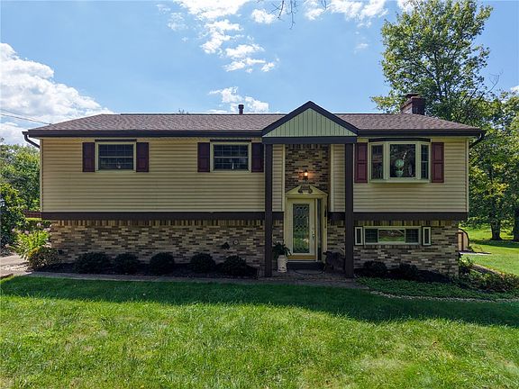 2nd image of 668 Bairdford Rd