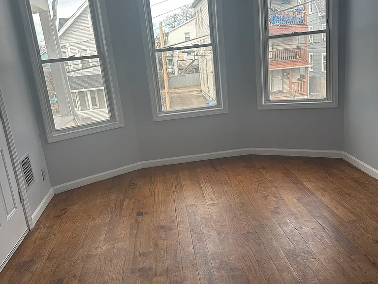 220-222 Beardsley St #2 — Photo 6