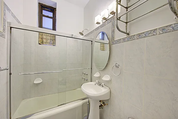 Sold by Benjamin Realty Since 1980 | media 15