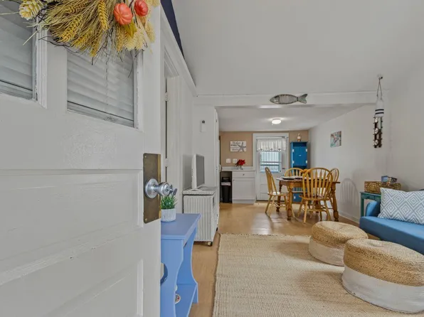 3 Island View Avenue, Saco, ME 04072