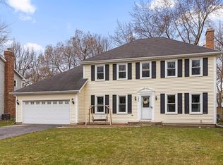 1217 Bainbridge Dr, Naperville, IL 60563