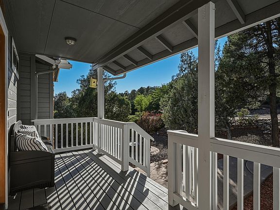 3rd image of 809 W Saint Moritz Dr