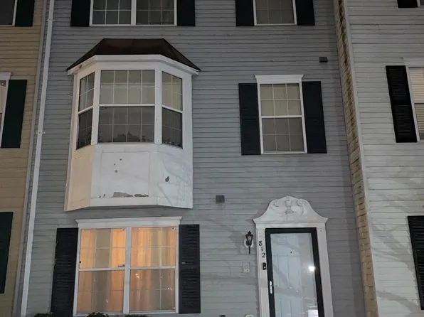 812 Alabaster Ct, Capitol Heights, MD 20743