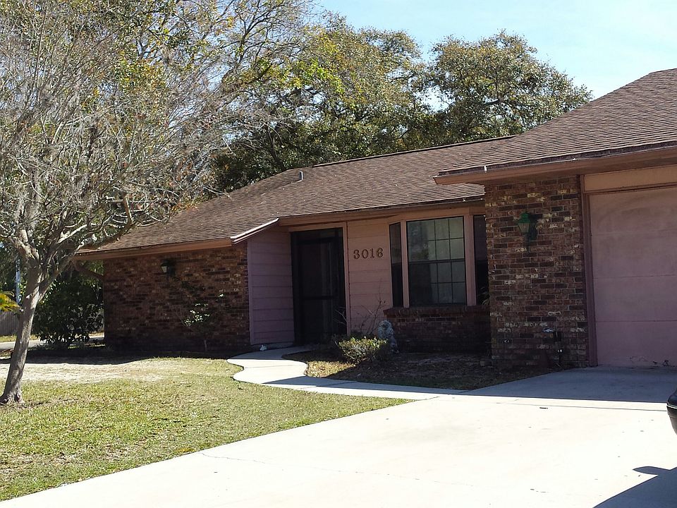 Ranch on large corner lot