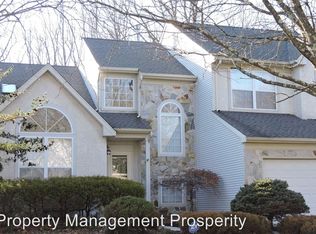 24 Crocus Ln, Newtown, PA 18940