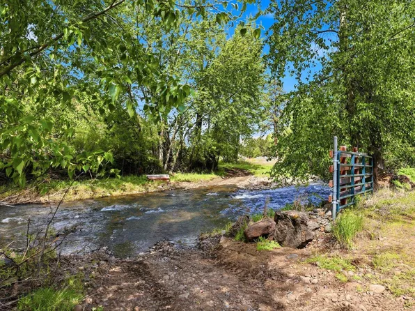 632 N Touchet Rd, Dayton, WA 99328