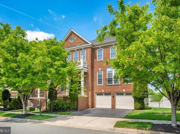 11117 Potomac Oaks Dr, Rockville, MD 20850