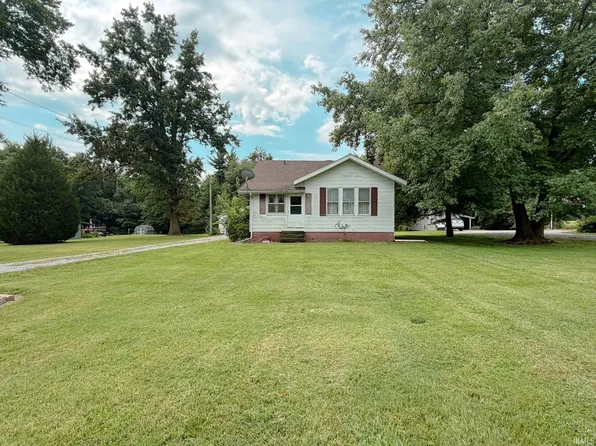 2002 State Highway 15, Fairfield, IL 62837