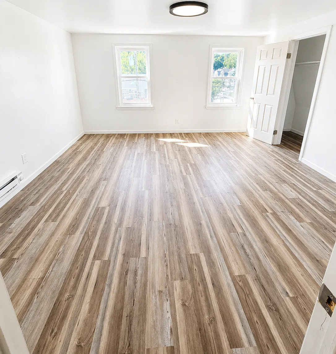 3 bed, $2,400 — Photo 4