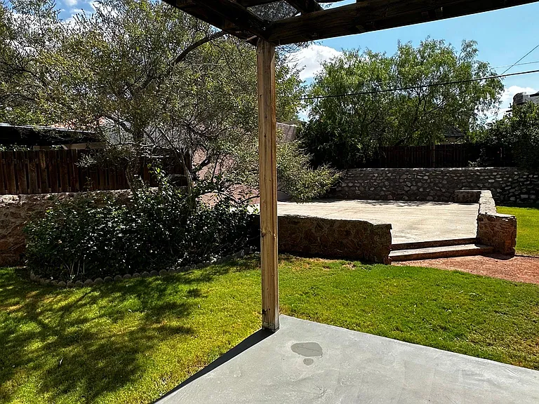 1002 Galloway Dr — Photo 17