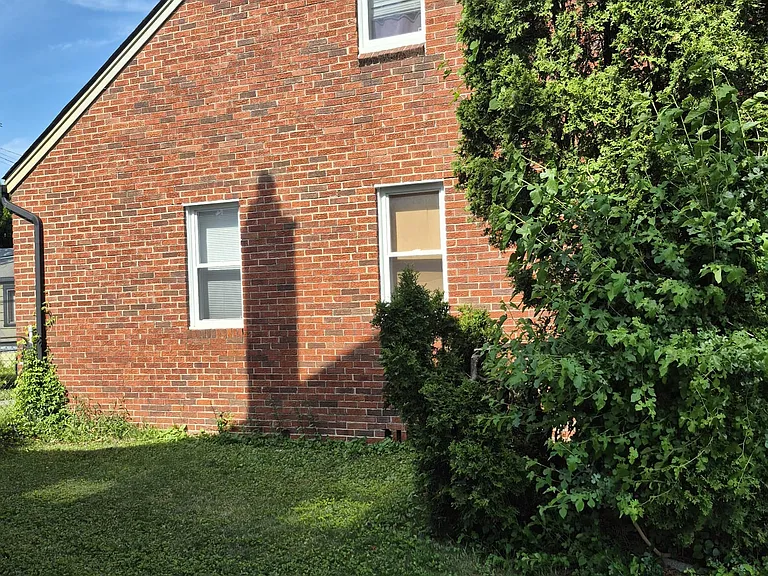 15010 Prospect St — Photo 5