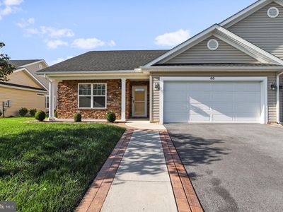 40 Chagrin Dr, Falling Waters, WV, 25419