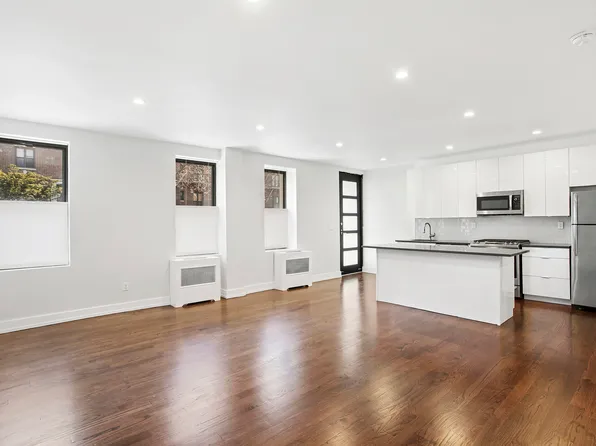 700 Ocean Avenue image 1 of 14