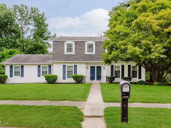 1101 High Ct, Carmel, IN 46033