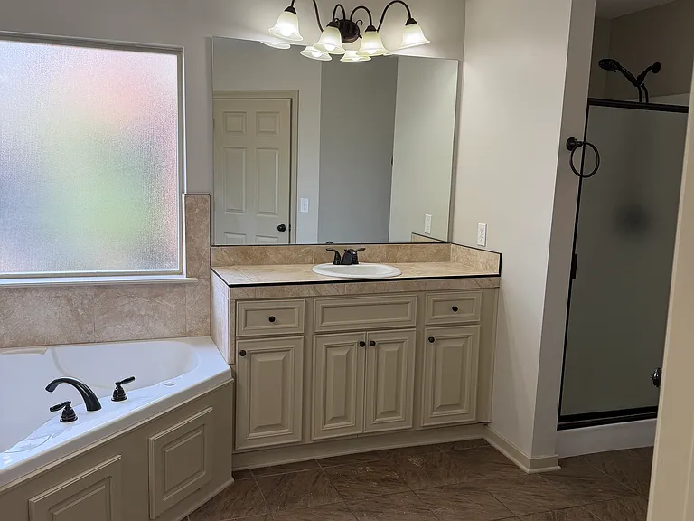 516 Brighton Trl — Photo 13