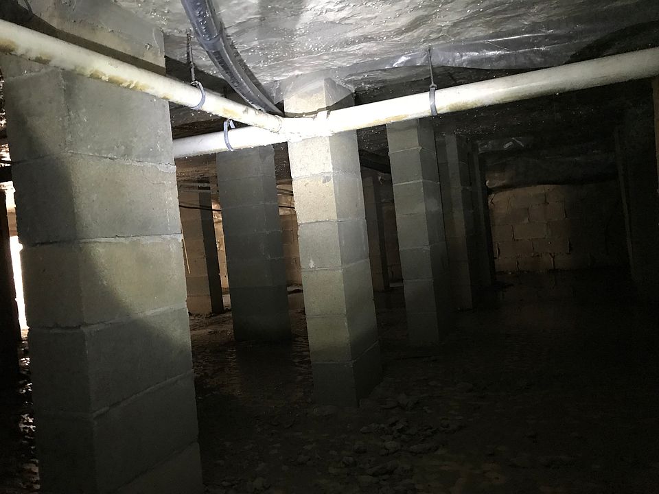 4 1/2 foot crawl space 