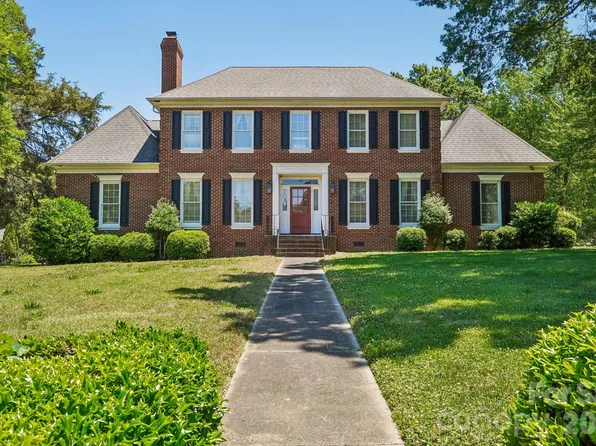 2231 Richardson Dr, Charlotte, NC 28211