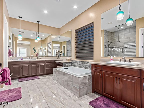 5th image of 18376 W SELLS Drive