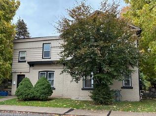 488 Hughson St N, Hamilton, ON L8L 4N7