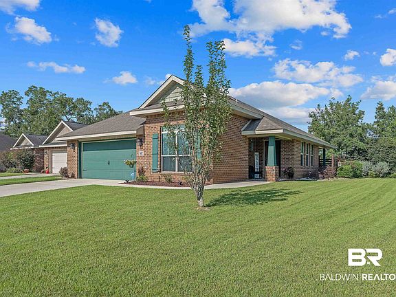3rd image of 16457 Trace Dr