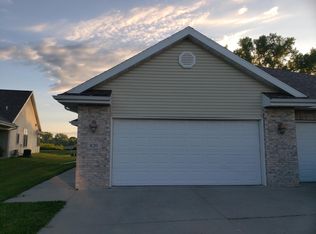 820 Waters Edge Ct, Marshall, WI 53559