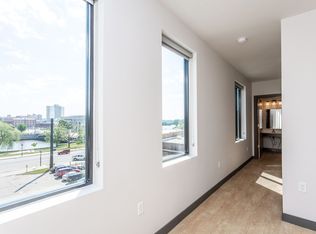 245 Kingston - Luxury Downtown Living, Cedar Rapids, IA 52404