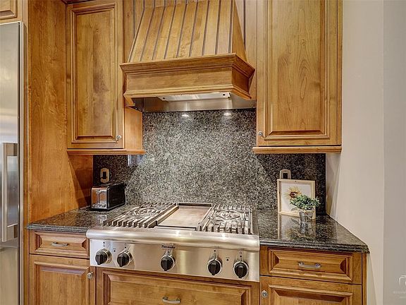 5th image of 2913 Harkness Dr