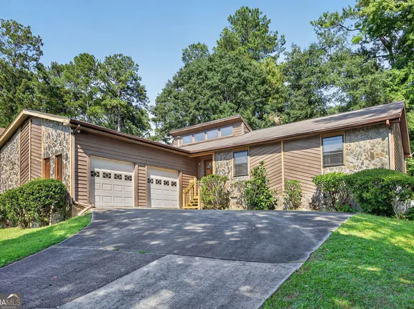 5805 Vernier Dr SW, Atlanta, GA 30349