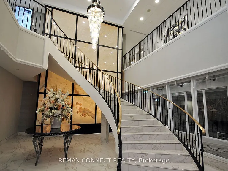 61 Town Centre Ct #711 — Photo 25