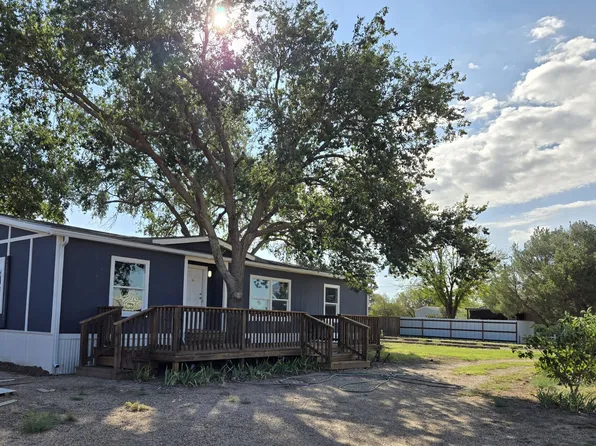 9007 Dawson Ave, Wolfforth, TX 79382
