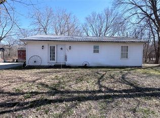 1005 Liberty St, Mineral Point, MO 63660