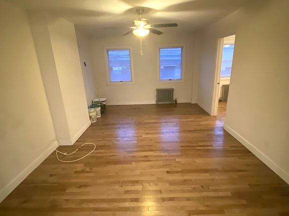 5th image of 25-26 Hoyt Ave S #3