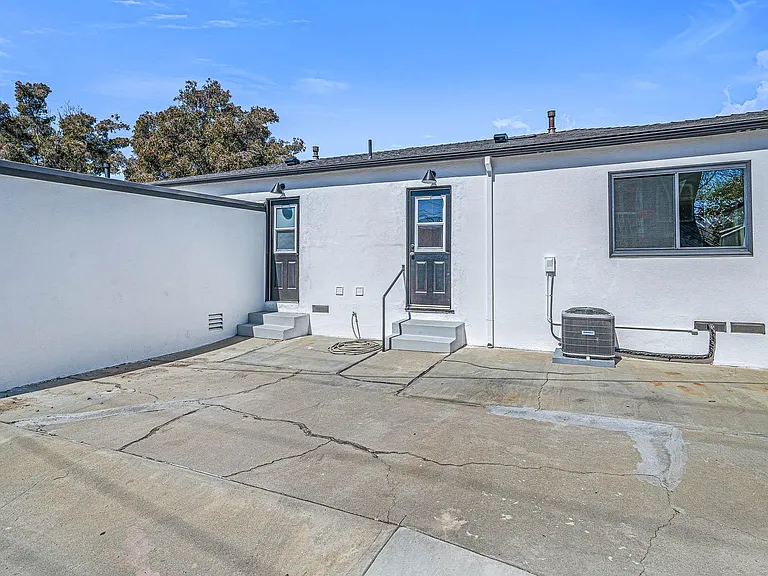 656 Ozone St — Photo 15