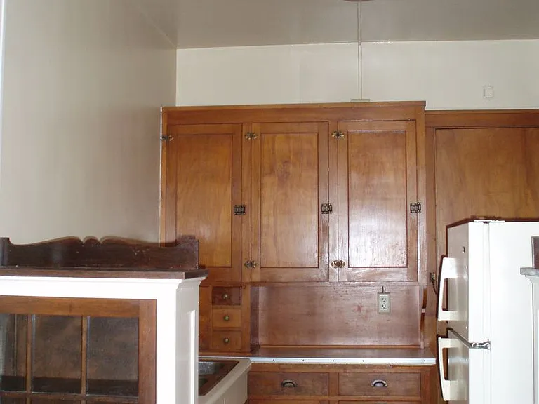 Balfour Apartments — Photo 5
