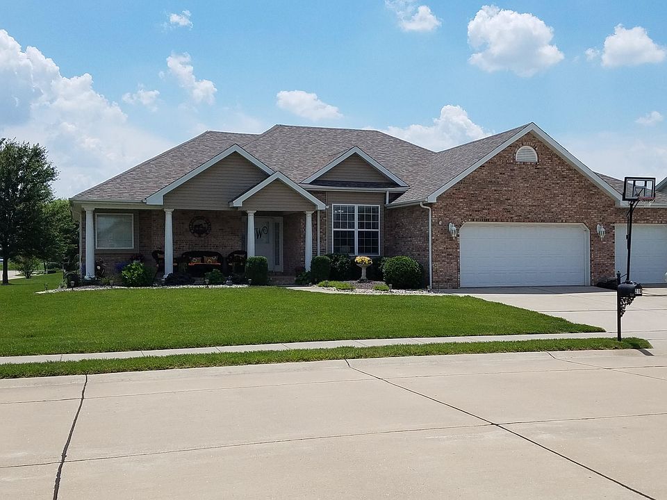 1st image of 216 Ashford Dr