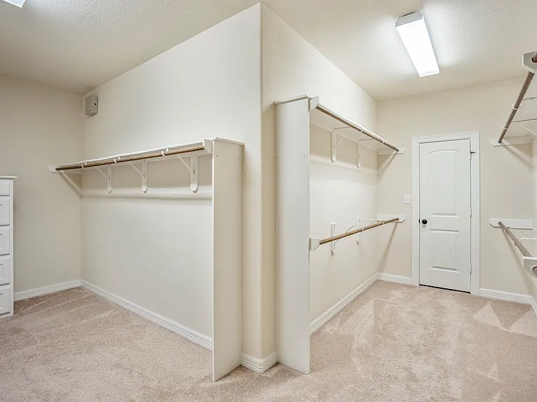 11306 Longmire Creek Ct — Photo 24