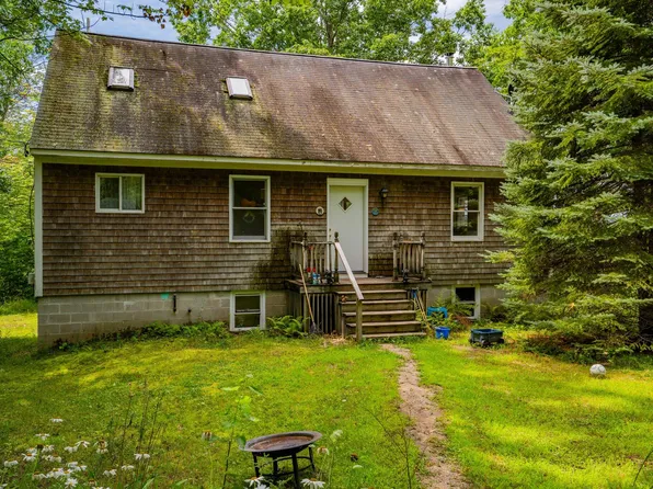 14 Maple Street, Acton, ME 04001