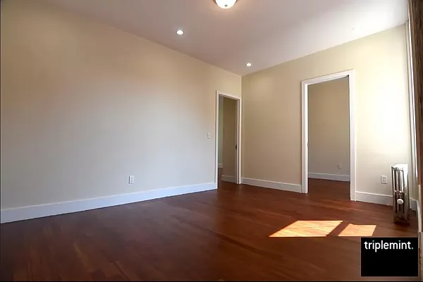 Rented by Triplemint | media 13