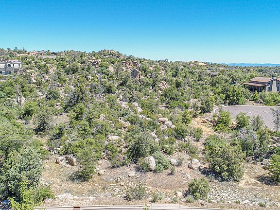 3rd image of 1225 Sierry Peaks Dr