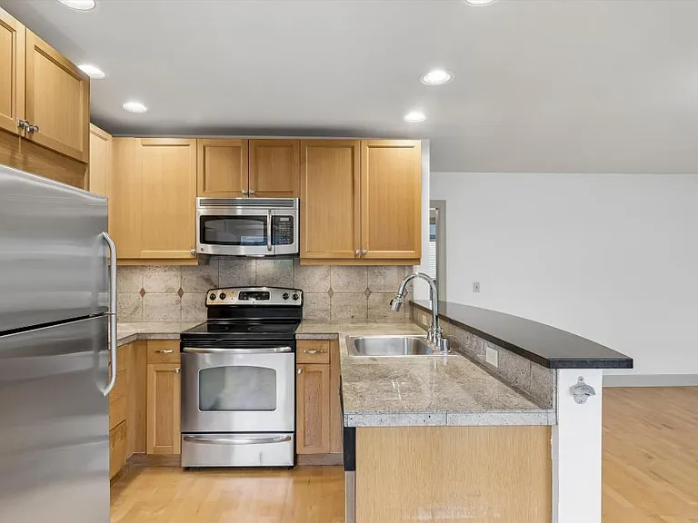 New Unit Kitchen