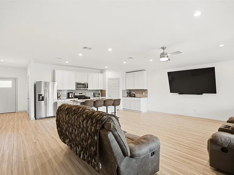 3411 Terrace Landing Ct — Photo 10