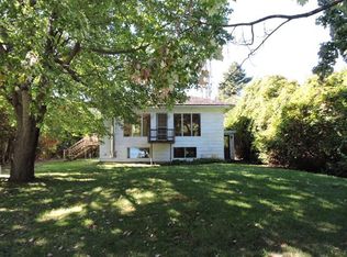 14 Cedar St, Alburgh, VT 05440