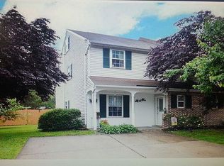 2021 Easter Ave, Harleysville, PA 19438