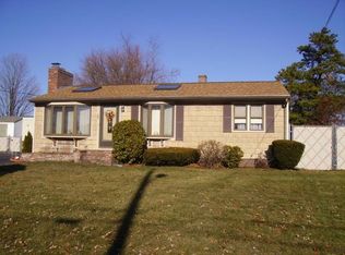 66 Alder Dr, Nashua, NH 03060