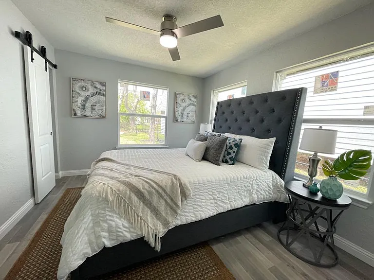 4024 Avenue N 1/2 — Photo 11