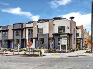 718 3rd Ave N #P, Seattle, WA 98109