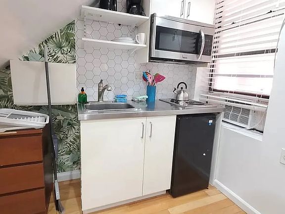 3rd image of 340 Amsterdam Ave #4O9