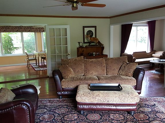 5th image of 4034 Lincoln Dr