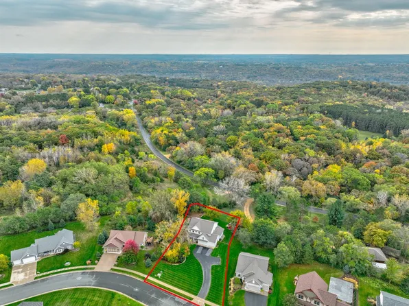 1264 10th St N, Hudson, WI 54016