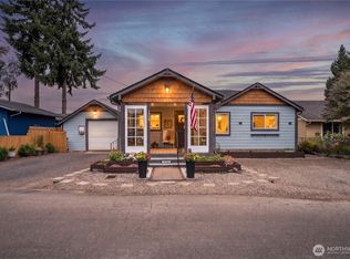 1209 S 11th Ave, Kelso, WA 98626